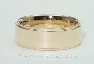 Men's Gold Traditional Wedding Band