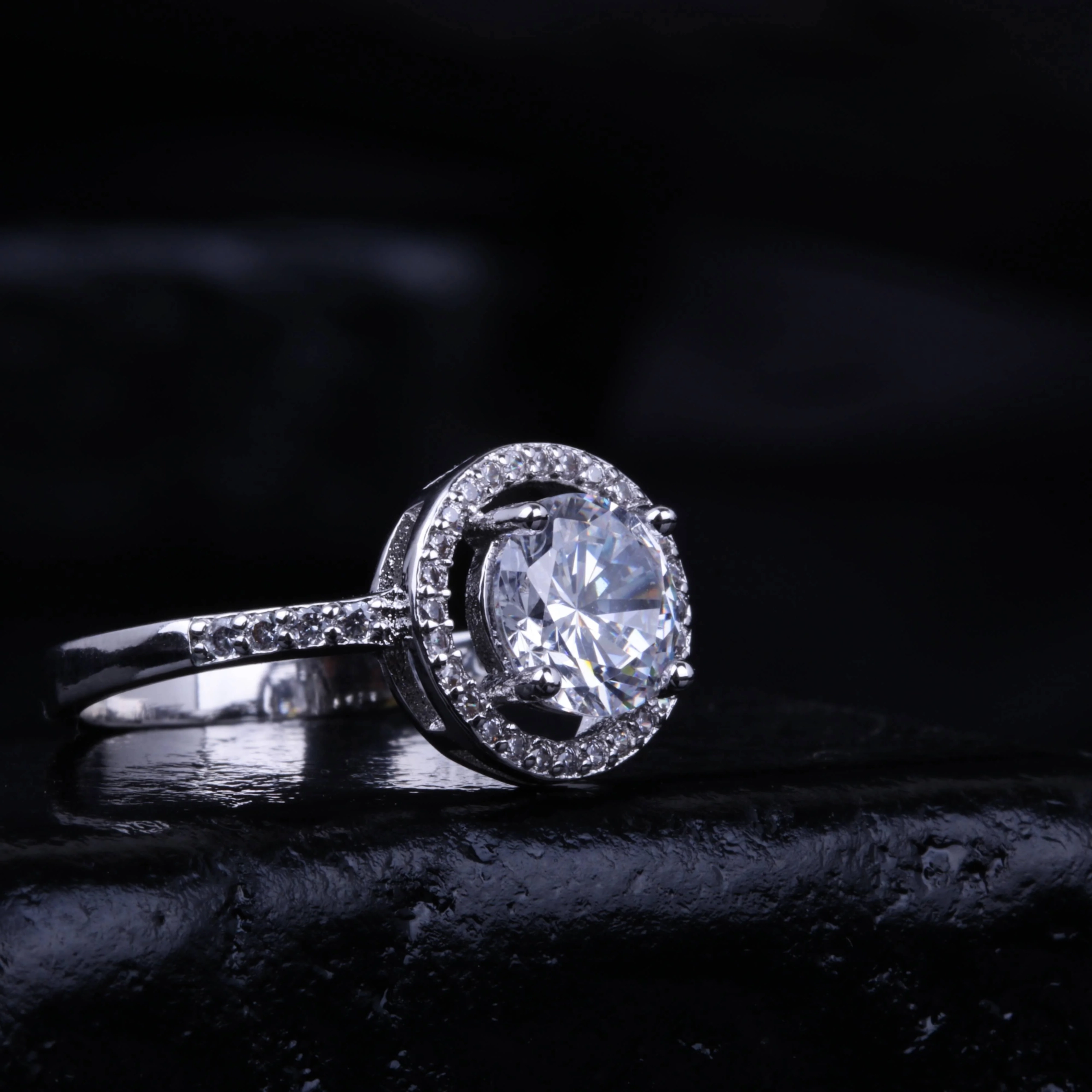 How to choose an engagement ring | Ring in 2025