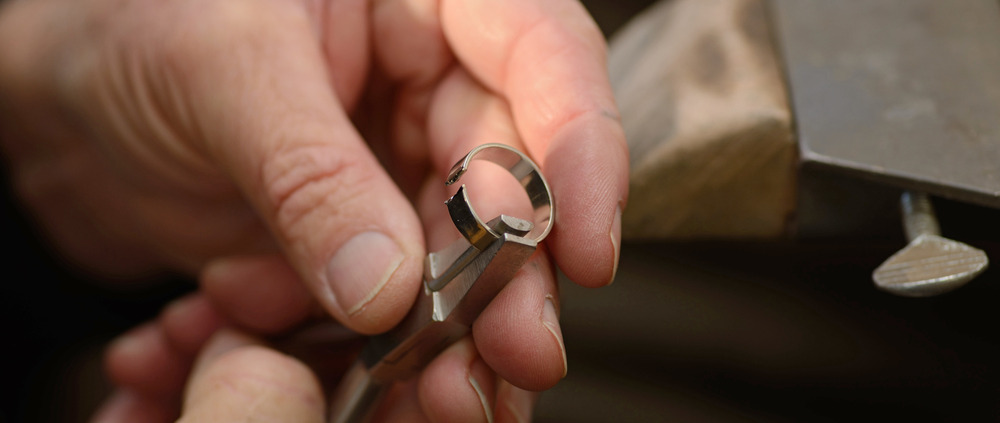 Professional Resizing: How Can Jewelers Make Rings Bigger and Ring Resize Techniques